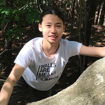 石井秀佳