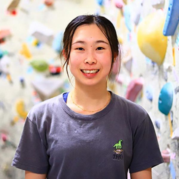 谷井 菜月